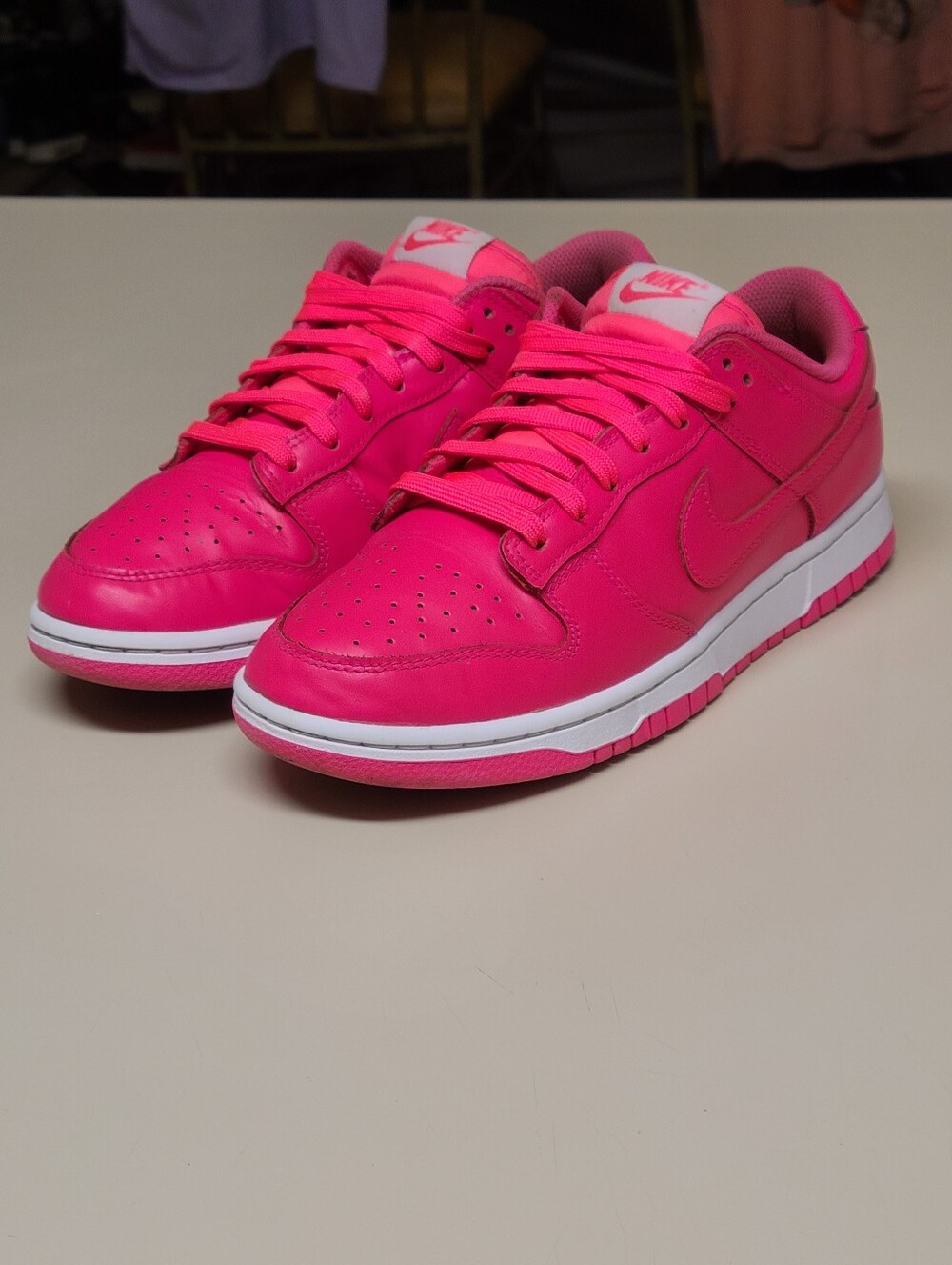 Nike Dunk Low Hyper Pink leather casual low top skateboard sneakers size 9.5